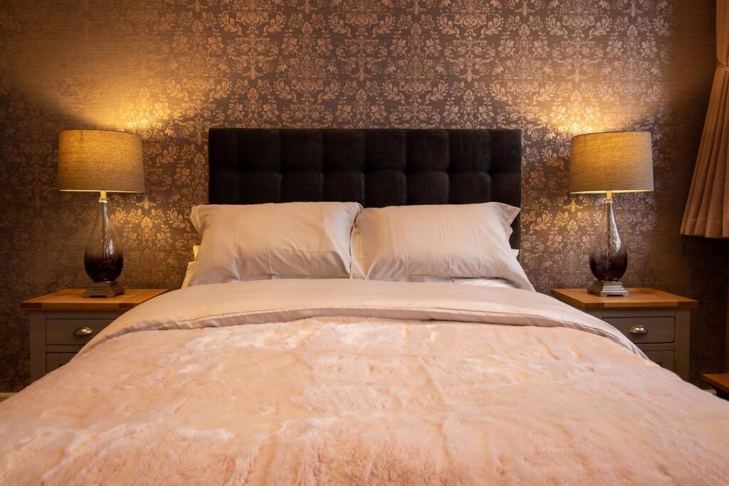 The Most Central Apartment In Canterbury Stunning Interiors, Fully Equipped, City Views And Free Wifi! Luaran gambar
